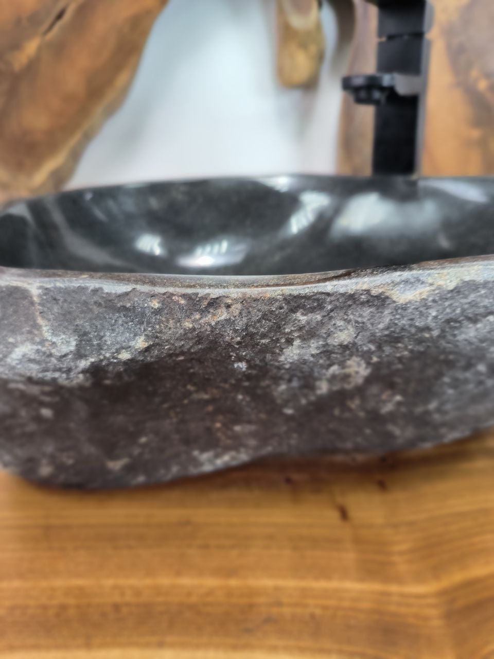 Раковина из речного камня RS-66448 49х37х15 из натурального камня
