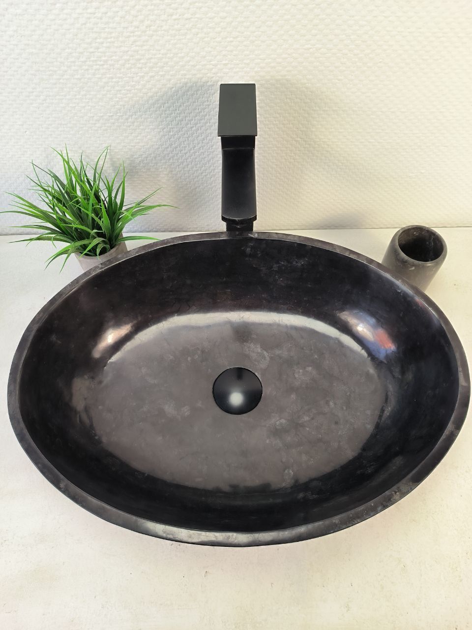 Раковина из мрамора Oval Black Tin Lip MO-60974 52*38*14 из натурального камня