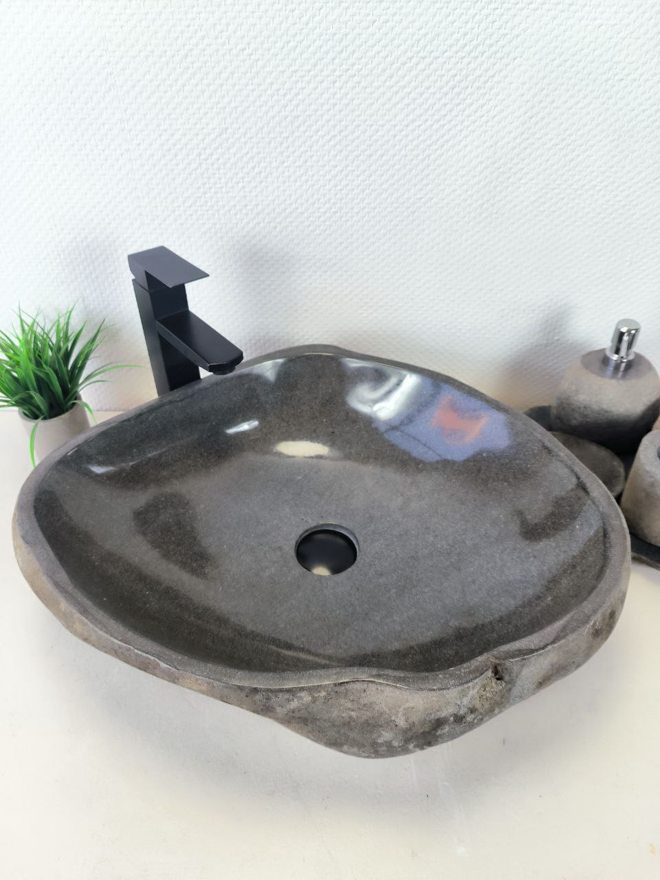 273a793e-68b6-4371-a87e-2c8661be2476