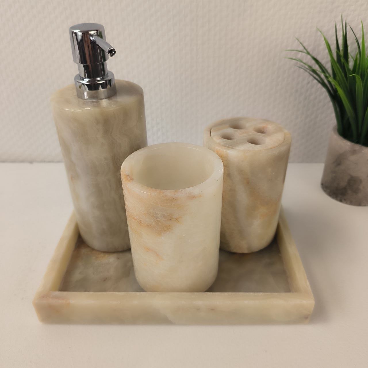 Наборы из оникса