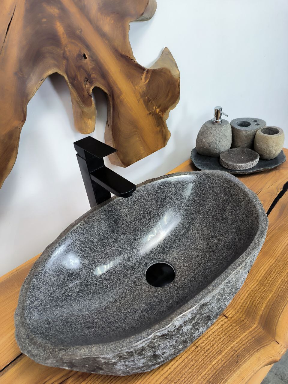 8a09123d-f66b-4d45-b78f-2c8e2a17eaf2