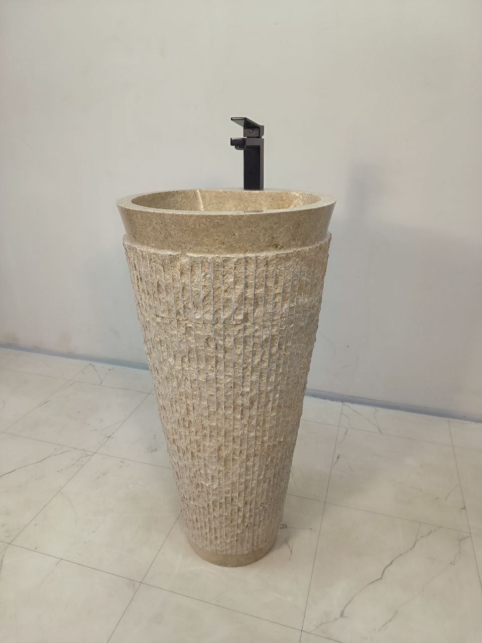 Раковина напольная из мрамора Pedestal Cream Marmo MN-65935 45х45х90 из натурального камня
