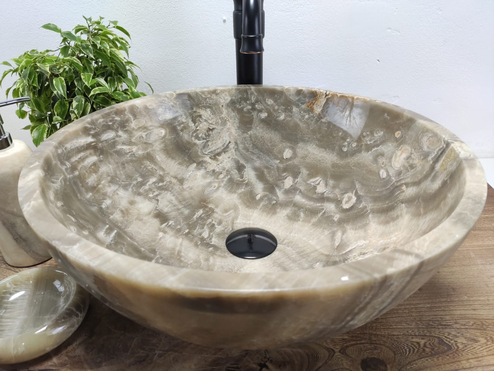 ueiuw1jo4pdq1pcy83xkmia0xditjadb