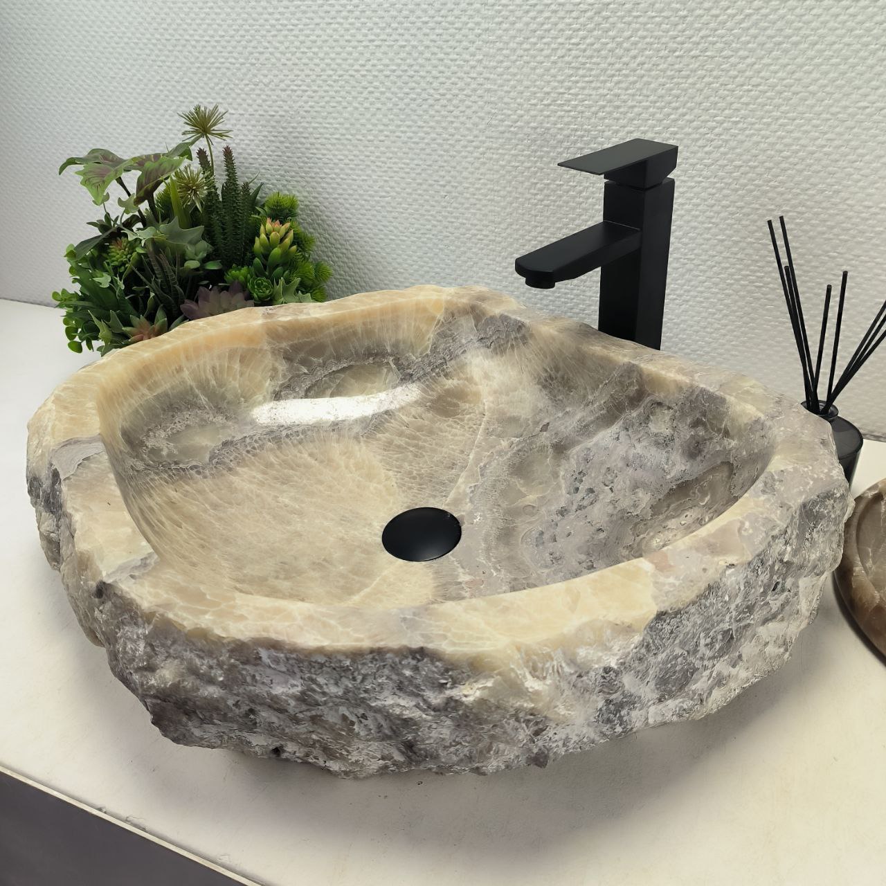 s3n7iru3e6su1w2lpd8w6d39y3bkpq5j