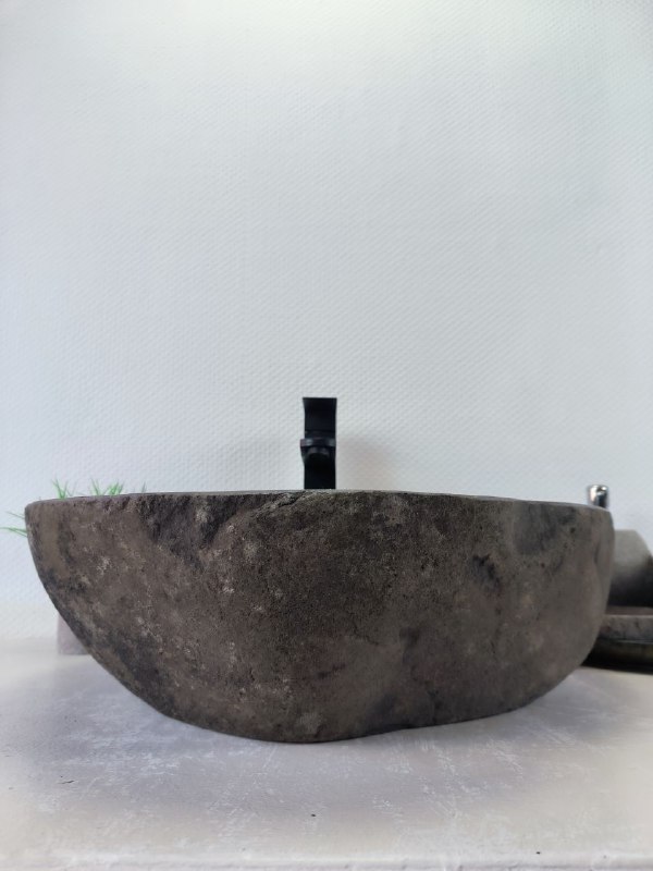 1a756144-b4d6-4fcf-9144-94f8c9fe688c