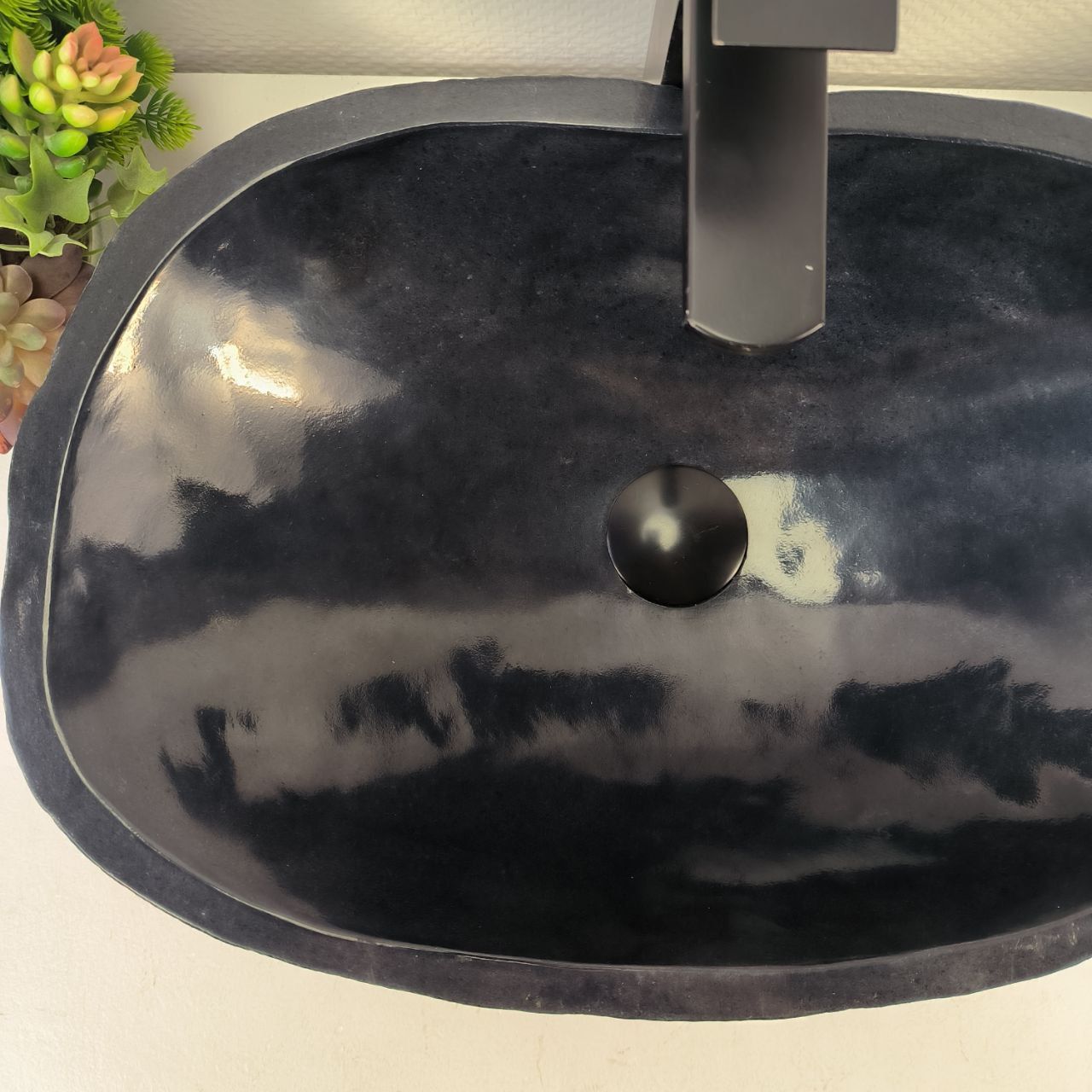 Раковина из речного камня RS-65493 53*34*16 из натурального камня