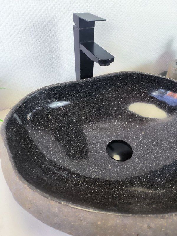 Раковина из речного камня RS-66191 54х42х15 из натурального камня