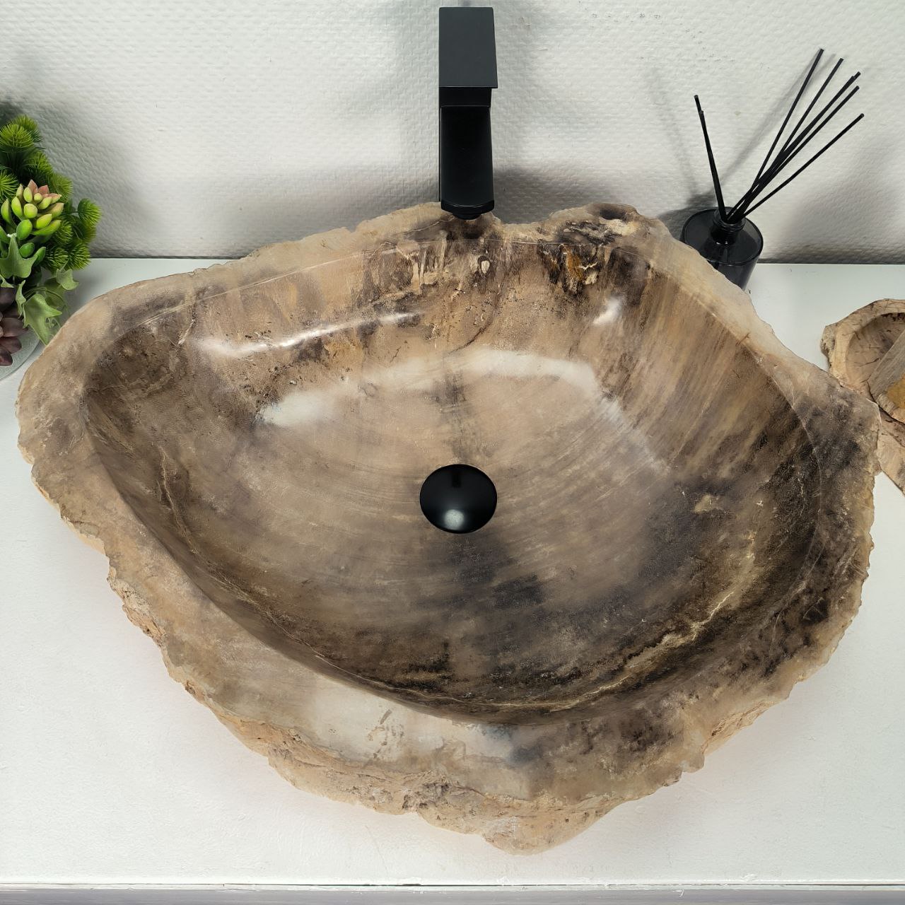 0h2vqpvo3i1thbhhzt9vq88srud75q0o