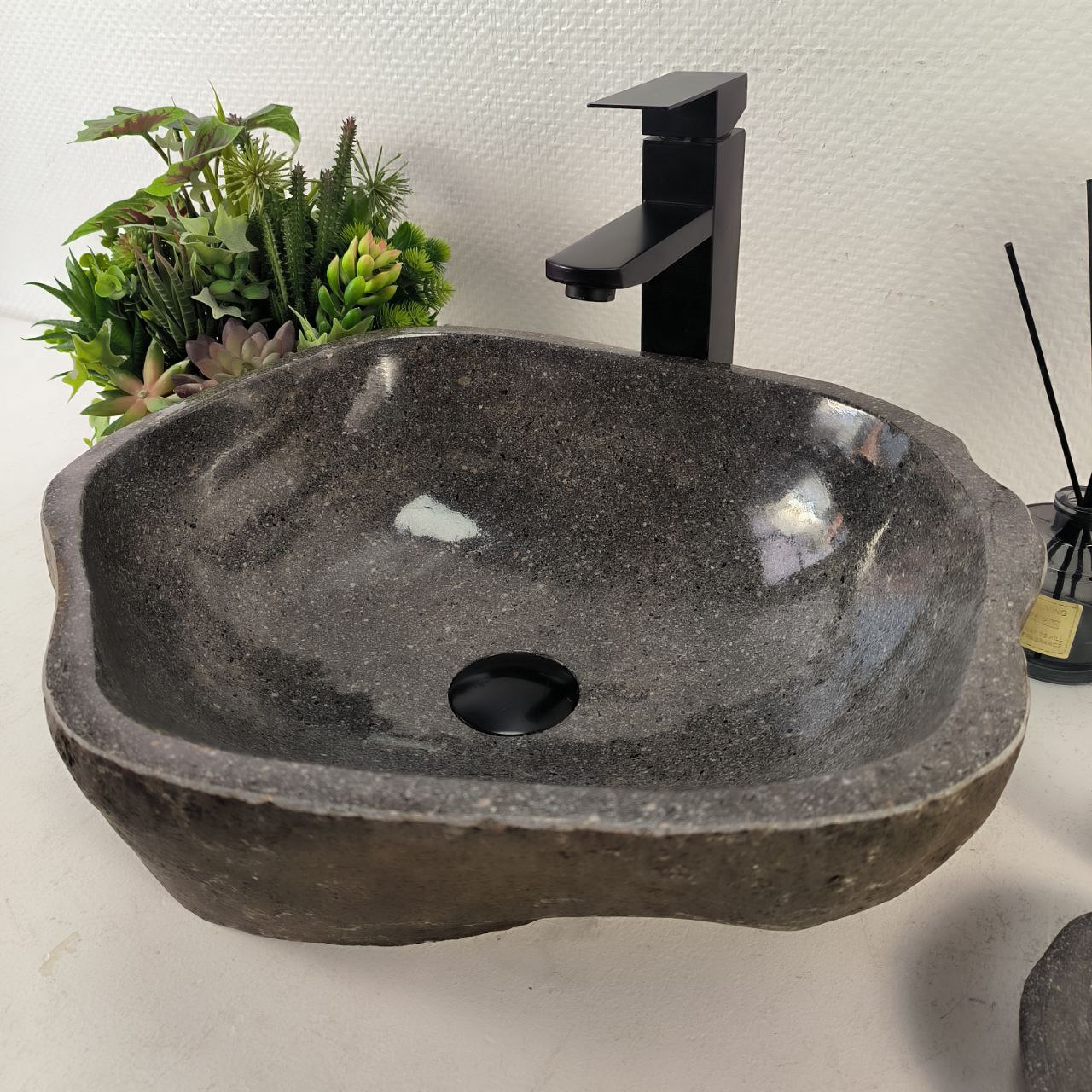 b32vggk3071z460ysw33usipq492g927