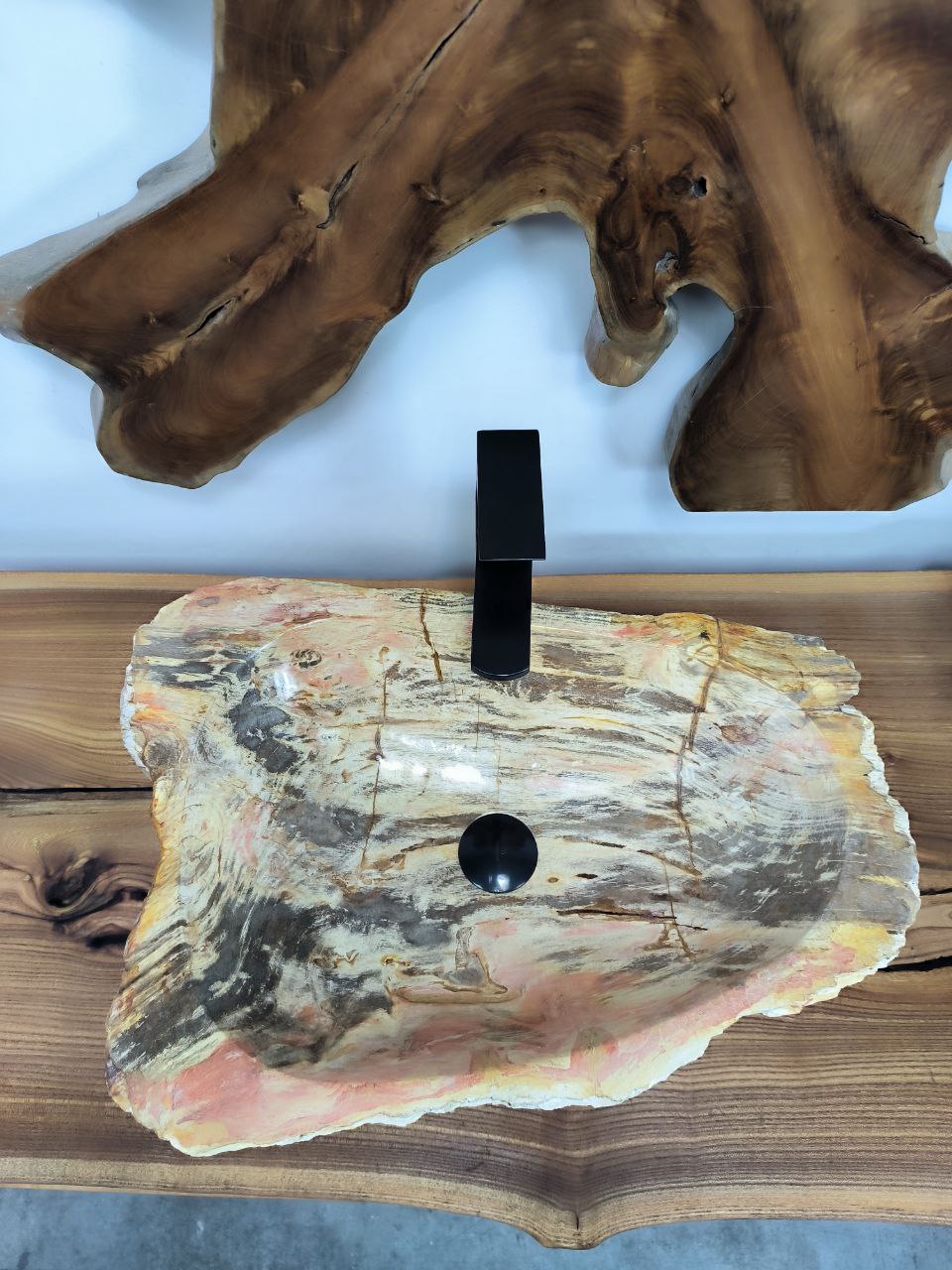 ec50f2a9-7021-4db5-8503-d3dbd9735ec1