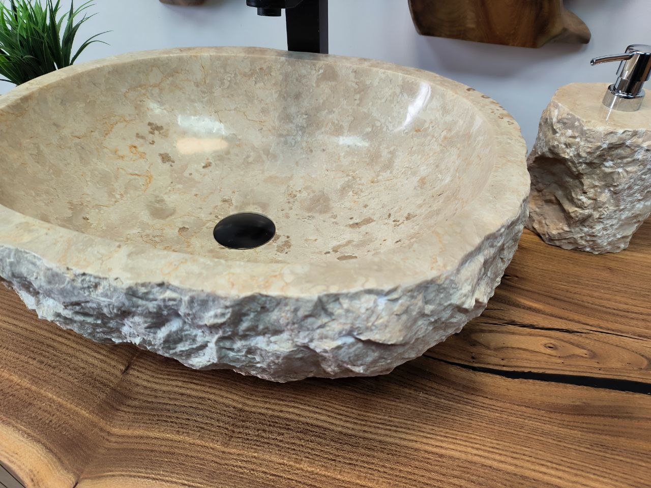 photo_2025-05-14_12-45-45