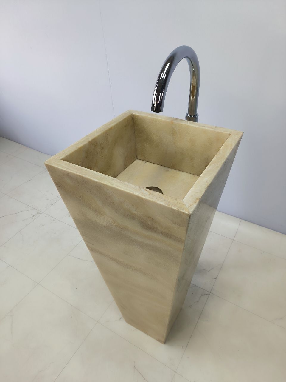 Раковина напольная из оникса Square Yellow ON-66242 40х40х90 из натурального камня