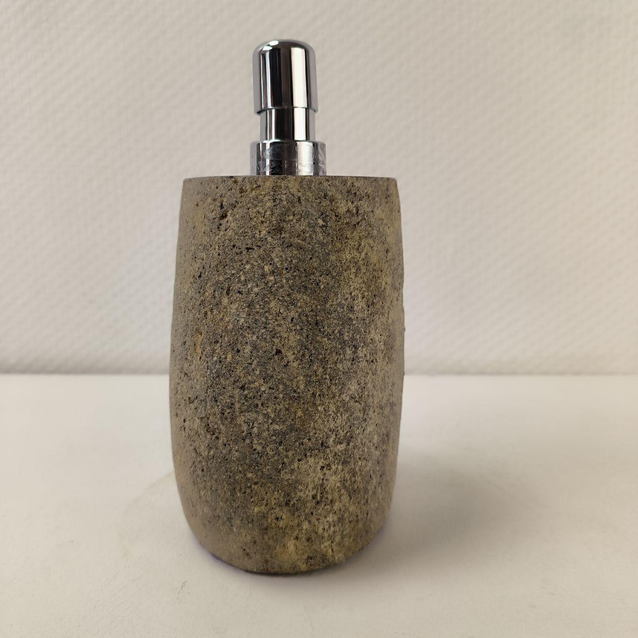 Дозатор из речного камня DRC-63780 (143)