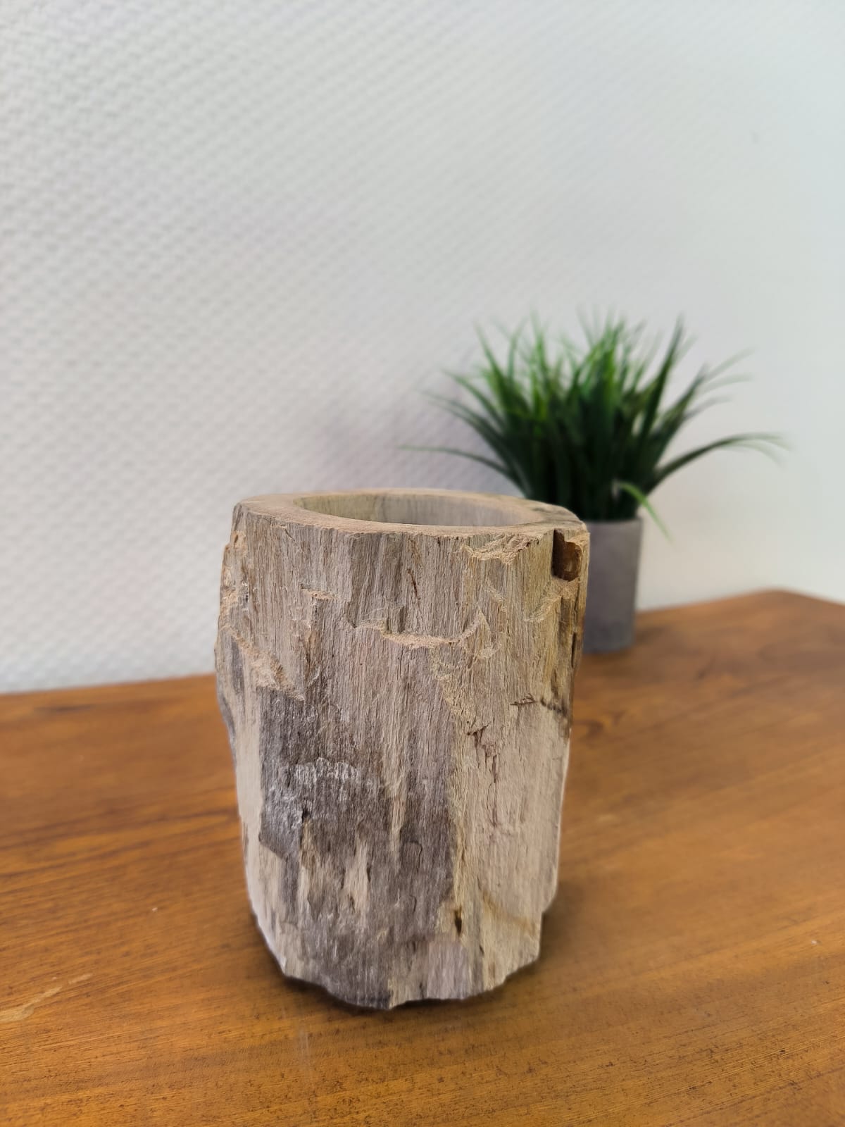 db90727a-8668-43e0-8ebe-4f0bec99c804