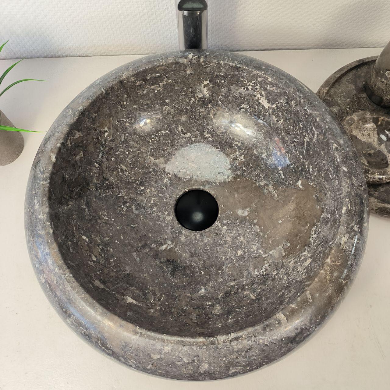 Раковина из мрамора Donut Grey DM-66091 45х45х15 из натурального камня