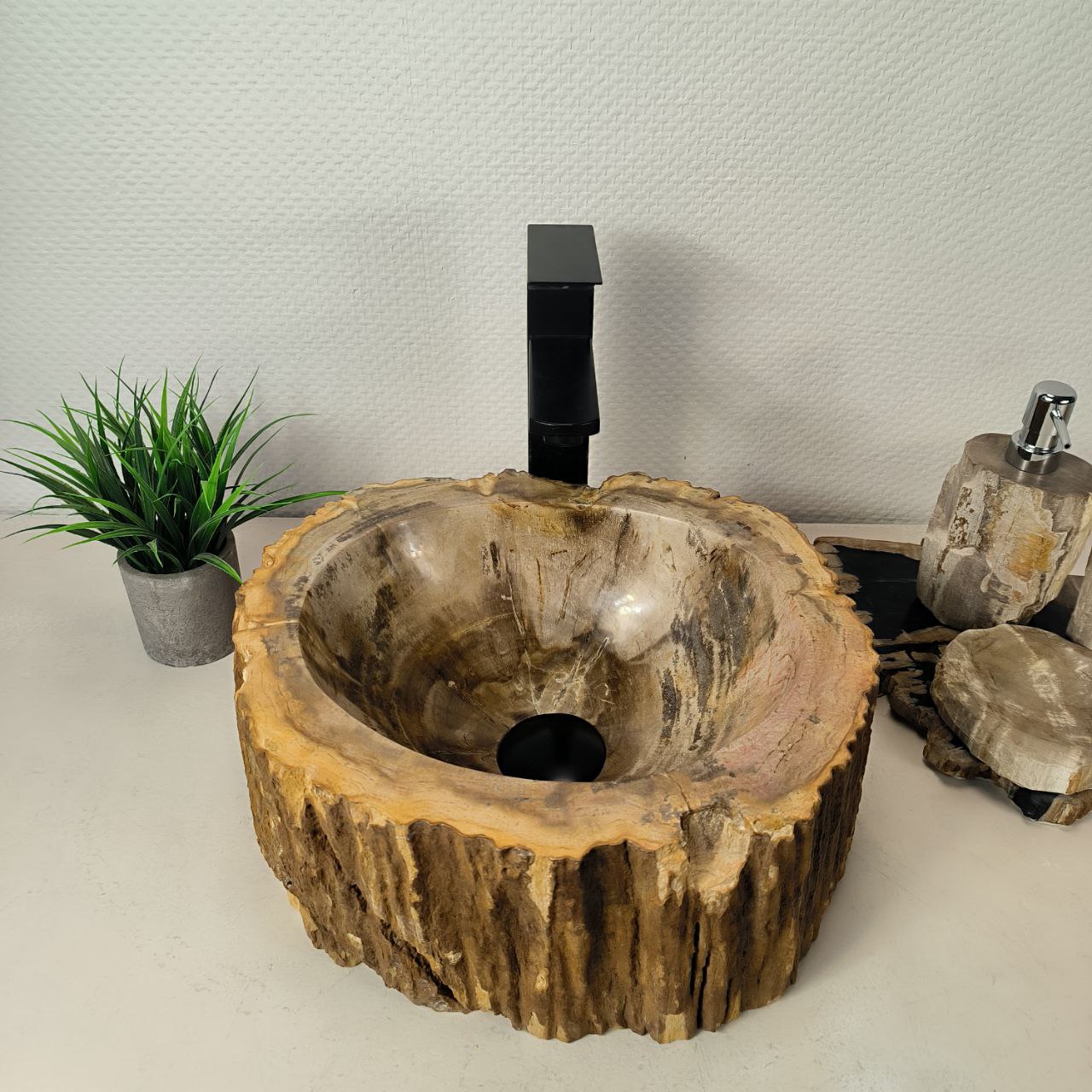 photo_2025-06-20_17-22-56