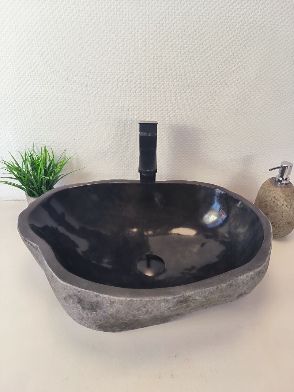 Раковина из речного камня RS-65606 54*38*15 из натурального камня