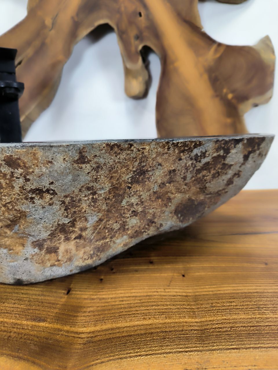 Раковина из речного камня RS-66511 59х39х14 из натурального камня