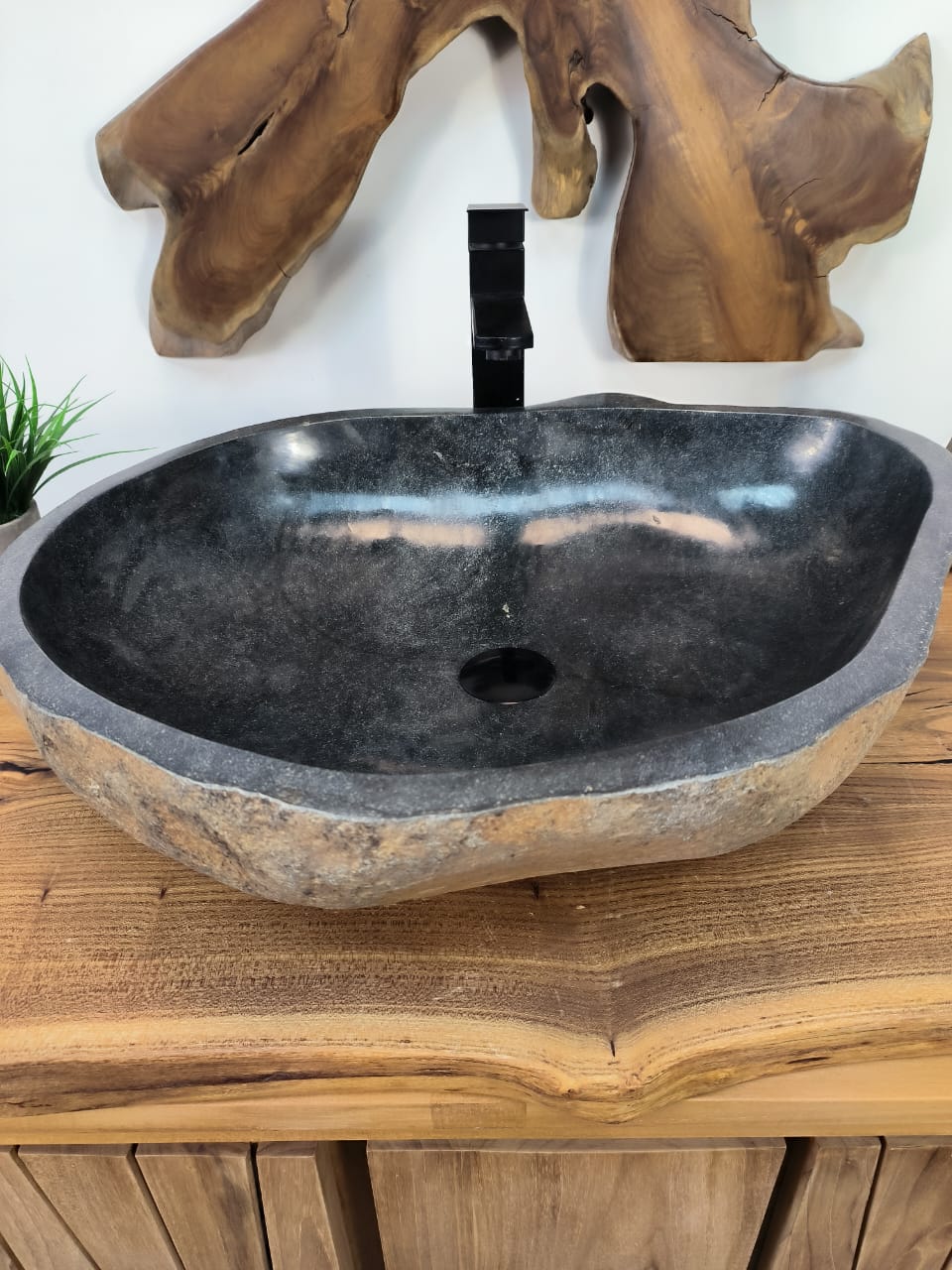 7e7c81e6-895e-4a5b-a78a-c7abb5a6ecc0