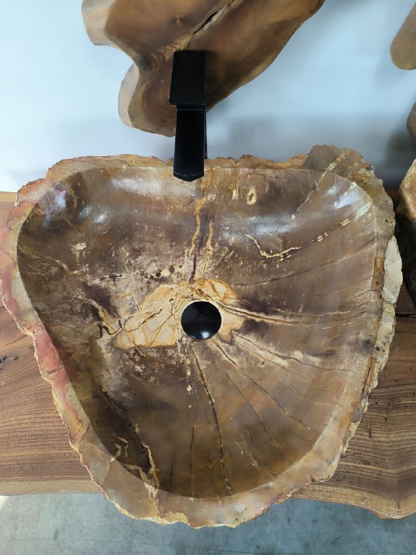 2d0591b6-d0db-4aac-89f3-61b595365cc7