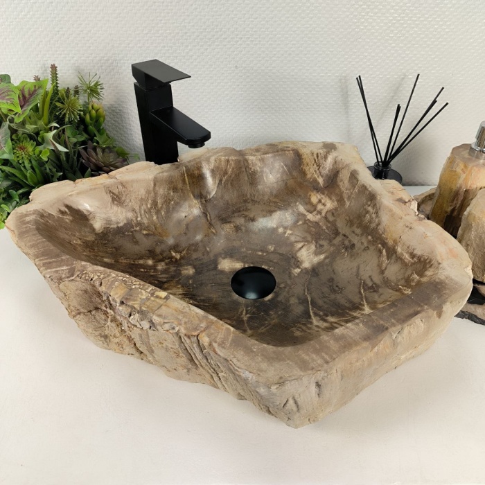 5gbe8dm0z50u6nwqb363kvf9k74wv66y