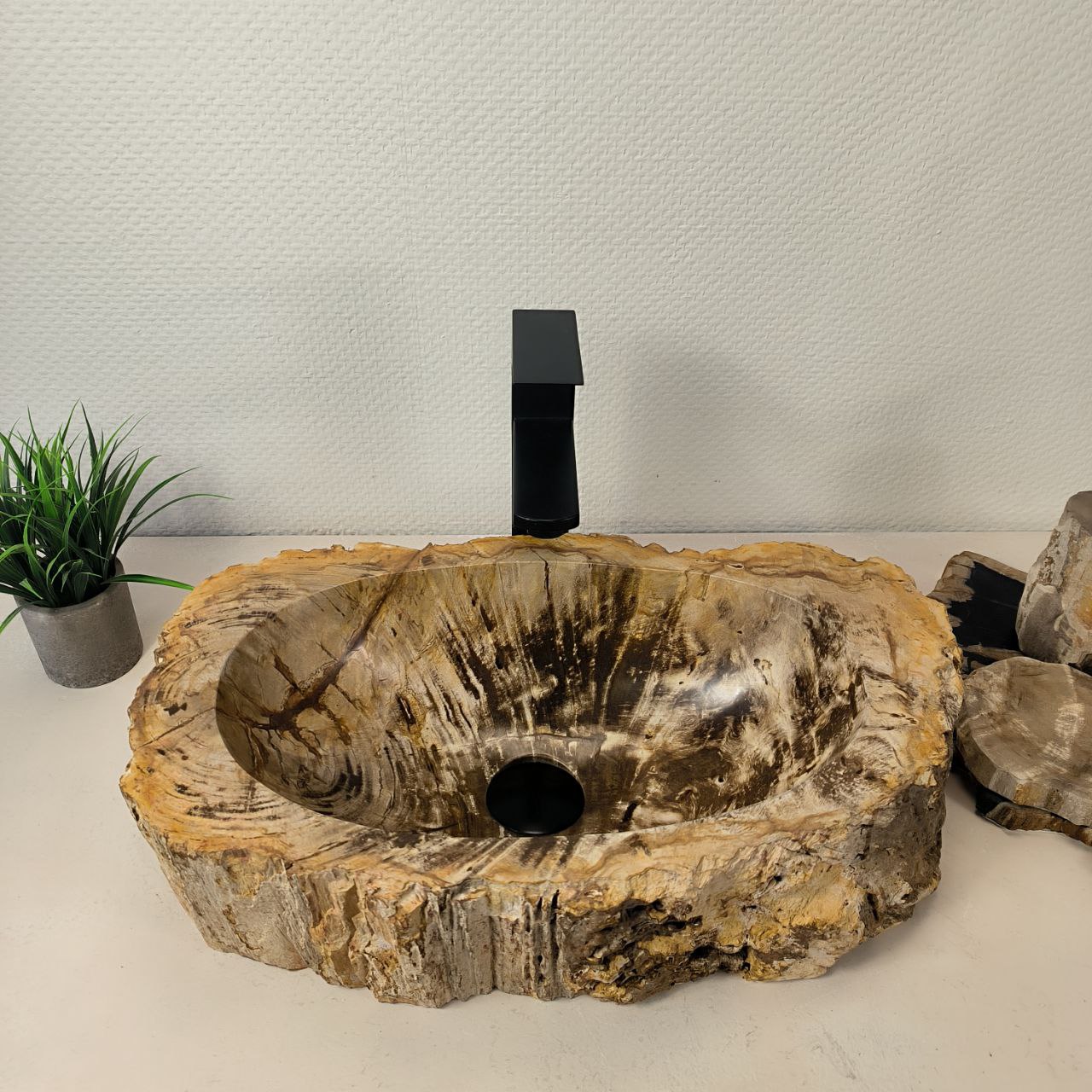 photo_2025-06-20_16-07-49