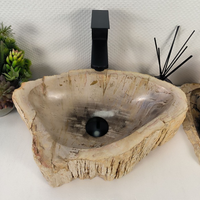 cvj9ww85iwl3vnylsbiv8ca8oe0zbna5