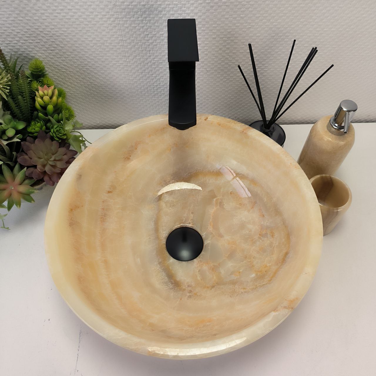 zhwayn714vxyvuhcger8e0ryldiqg15b