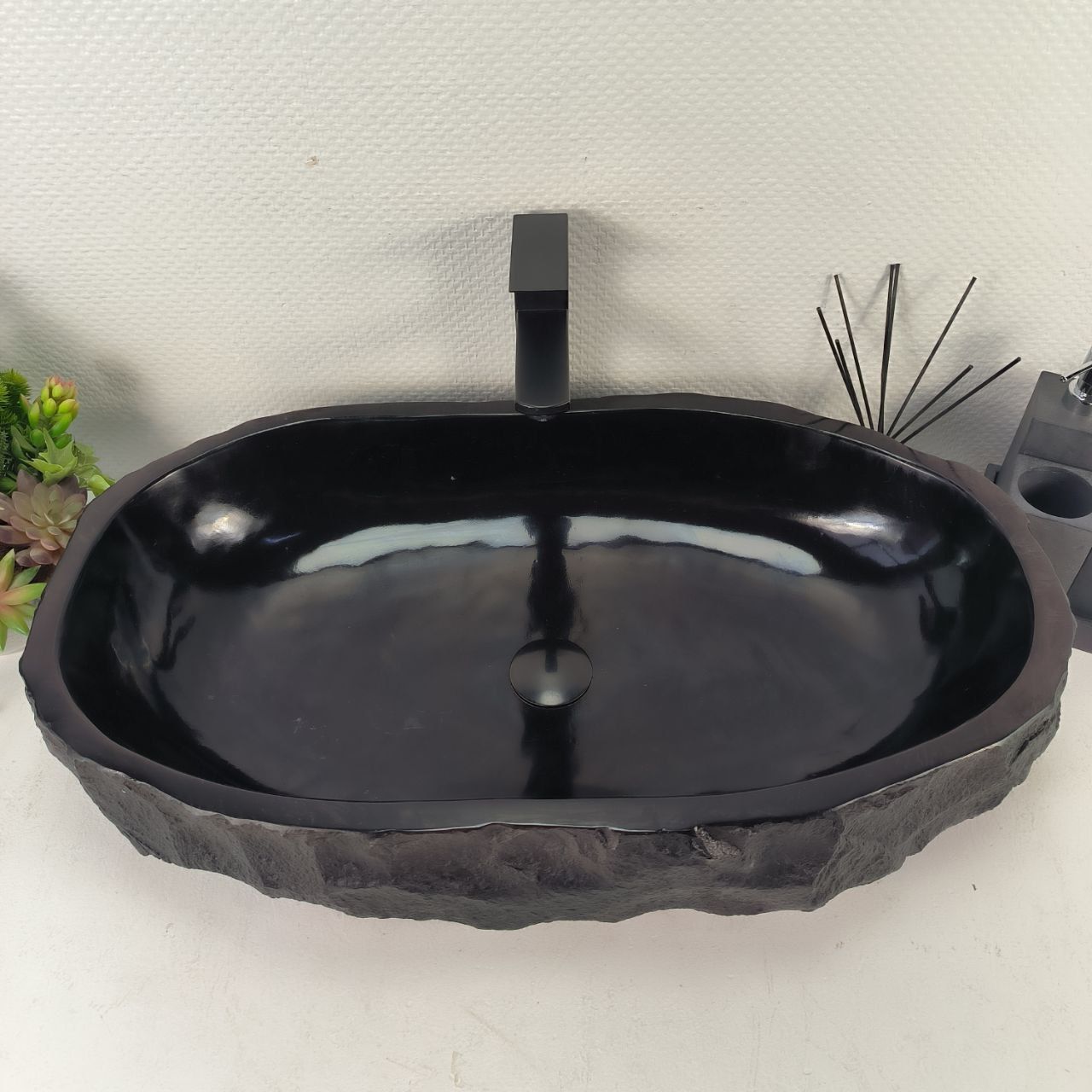 Раковина из андезита Erozy Black EA-65002 70*40*15 из натурального камня