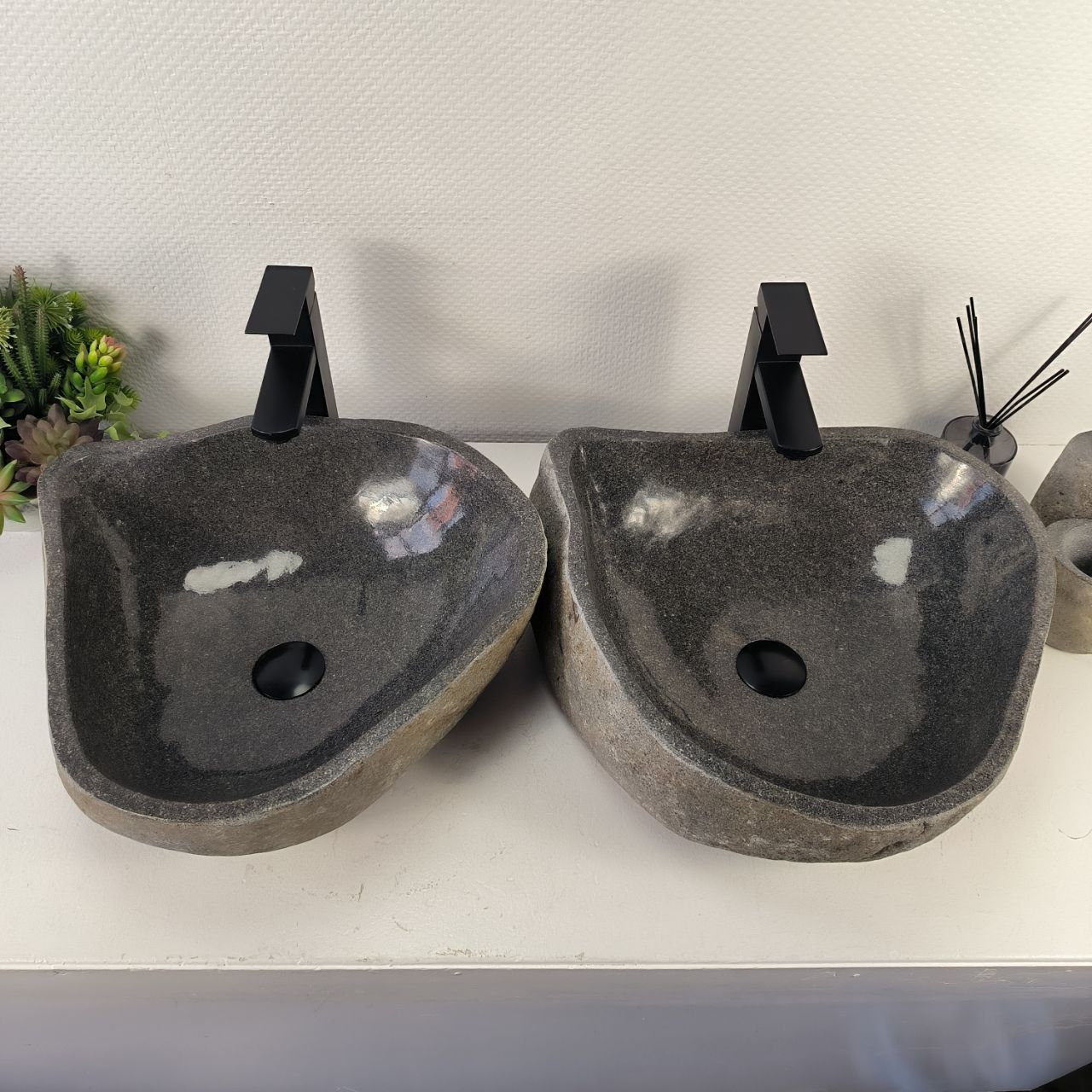 Раковина из речного камня ПАРА! RS-65495 47*43*15 0865