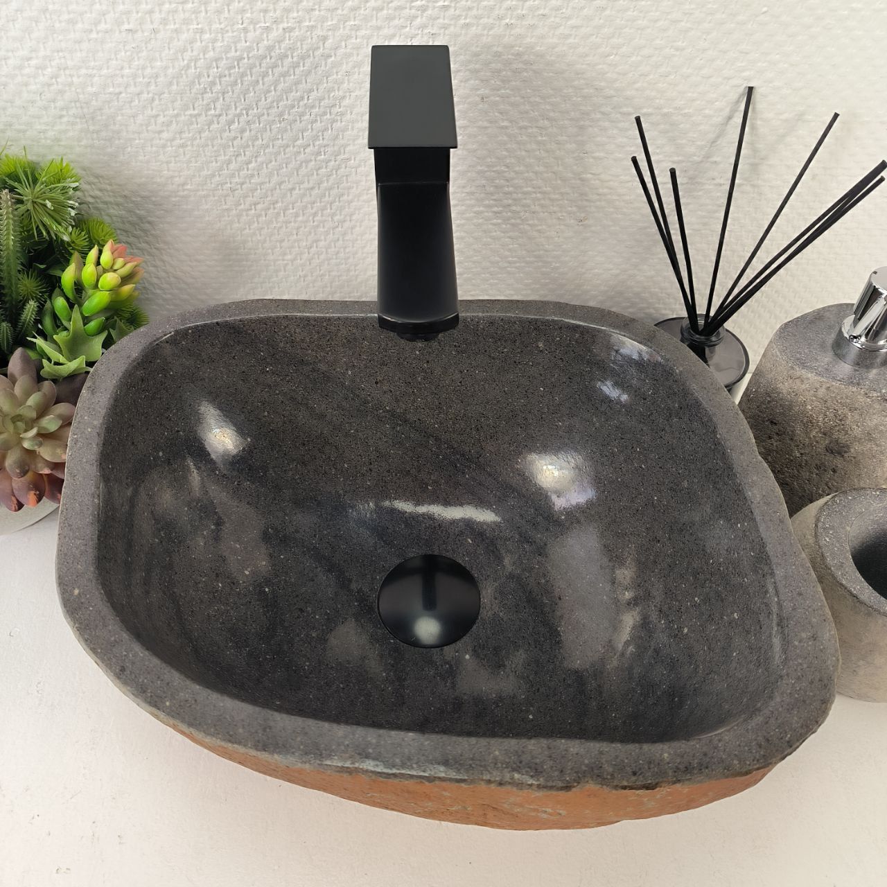 Раковина из речного камня RS-65447 38*31*16 из натурального камня