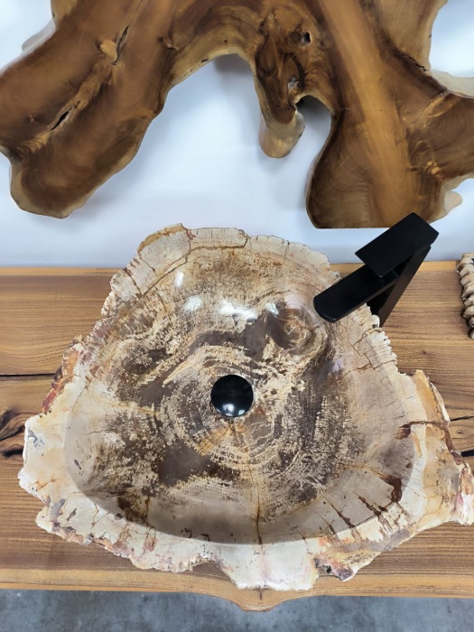 9c891562-8d79-4ee0-8dba-d4c059fee1c5