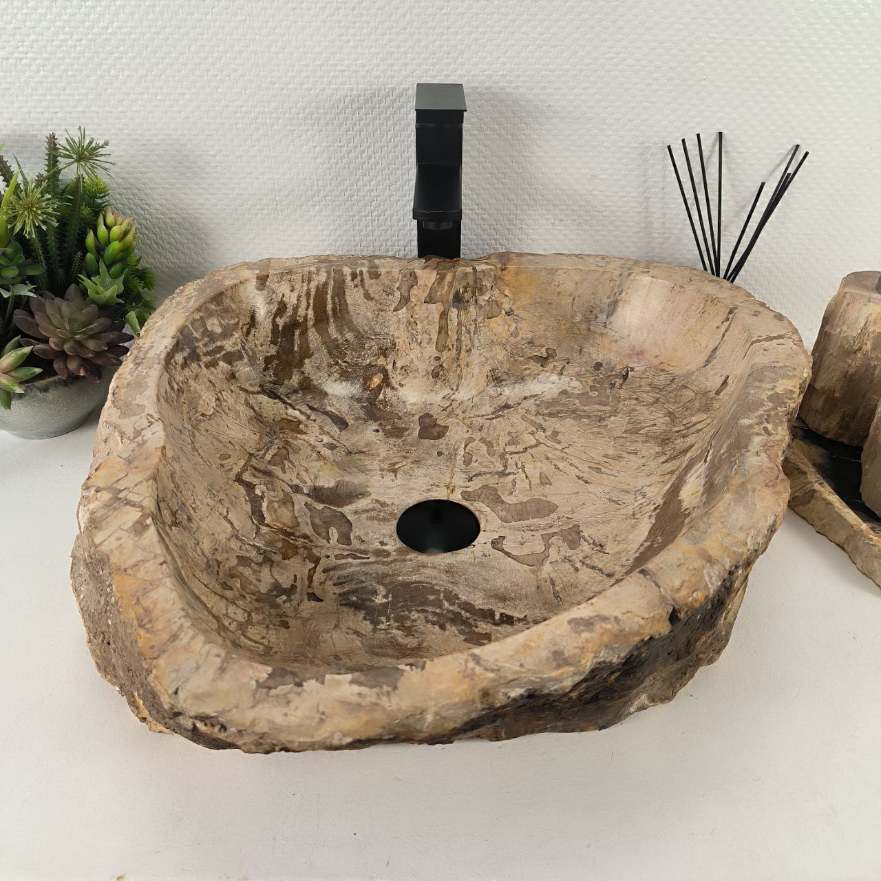 80l55zhros15fz3y75xcxzls4gutiig9