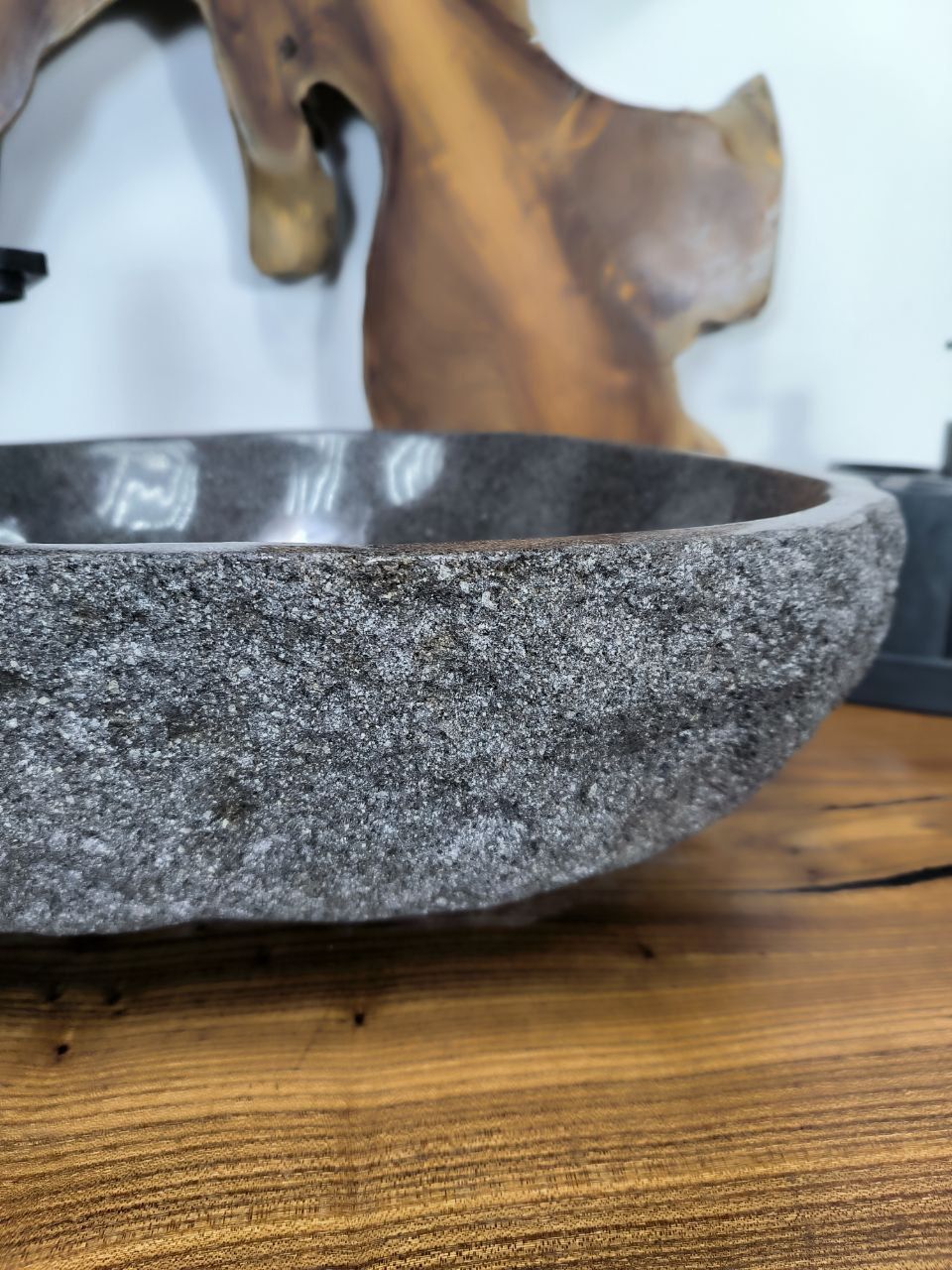 Раковина из речного камня RS-66672 55х40х15 из натурального камня