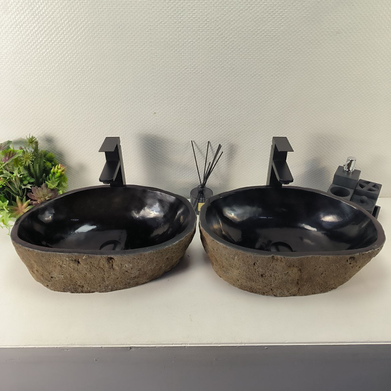 61igiwlxcom5sy1ugb7xo4p3qu9nux8w