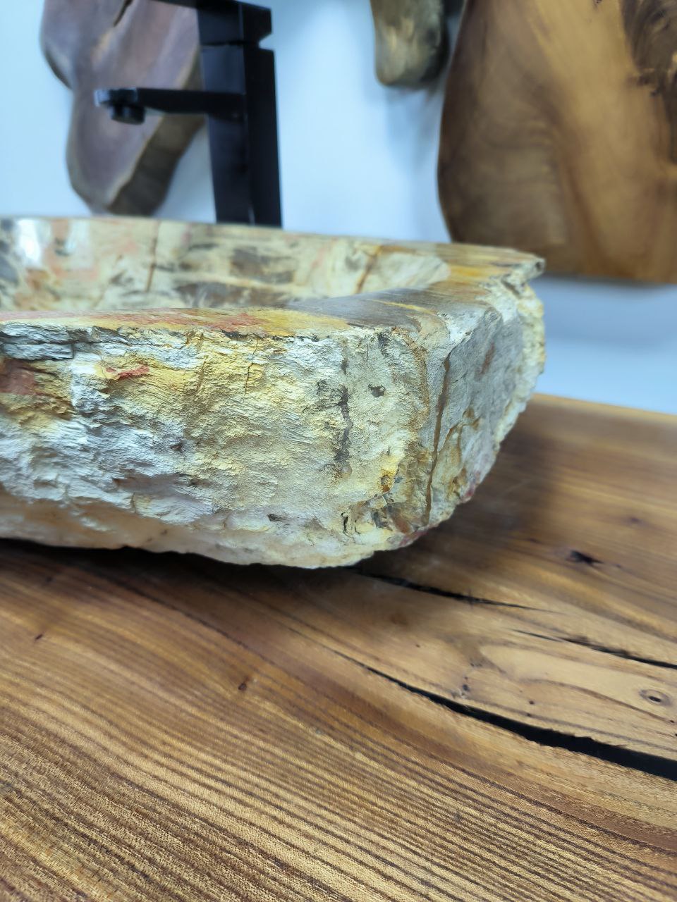 6d2d5d5b-d961-4c3f-98fd-eb983b085dcb