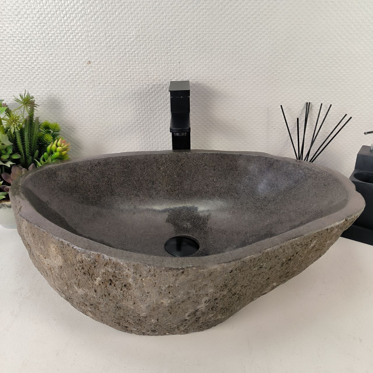 Раковина из речного камня RS-65045 62*43*15 из натурального камня