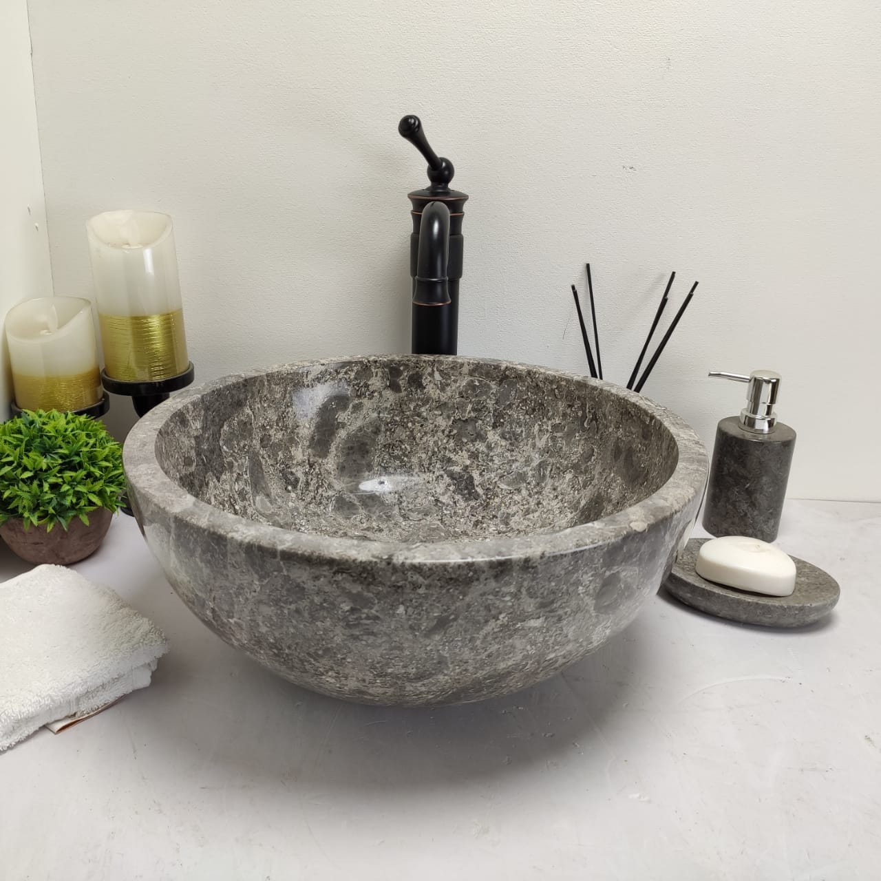 f89627a06eba50edbb79449dbcf96451