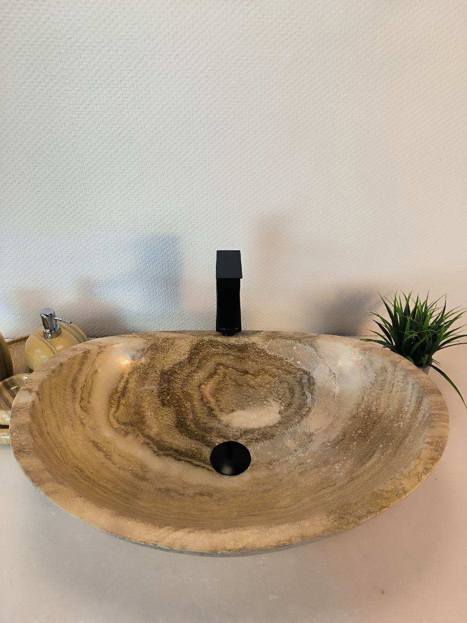 5e012962-fdfb-4d9a-8386-634f2f914f61