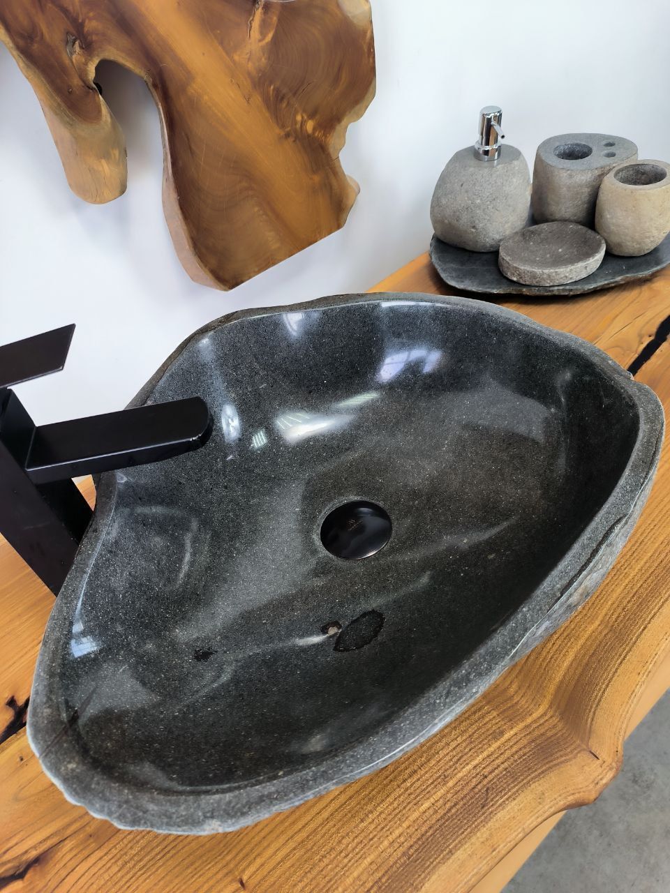Раковина из речного камня RS-66489 49х41х16 из натурального камня