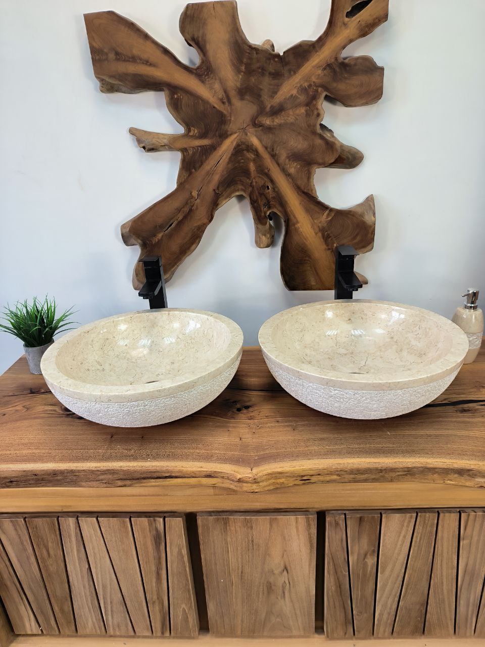 photo_2025-05-18_16-51-56