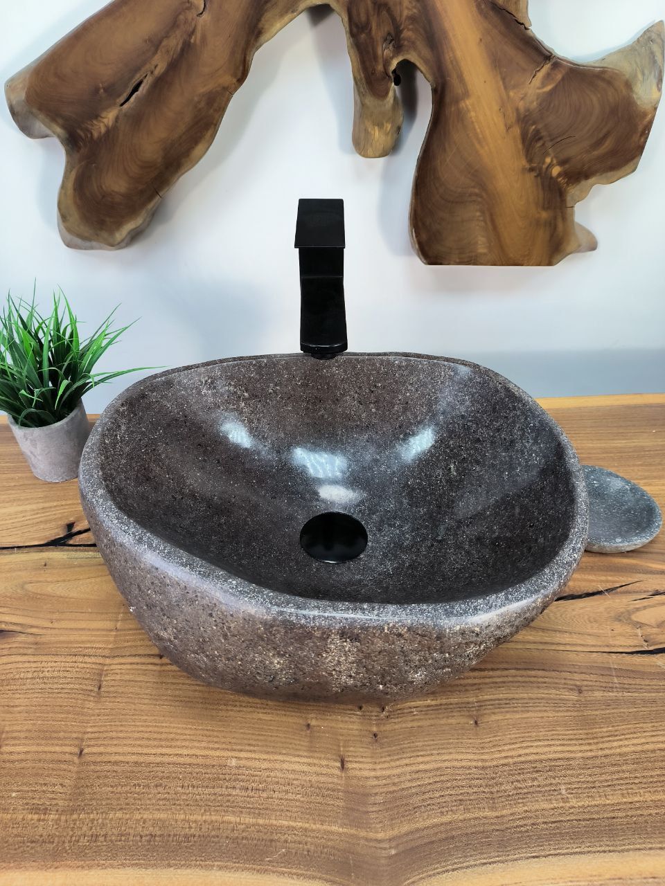Раковина из речного камня RS-65762 42х34х16 из натурального камня