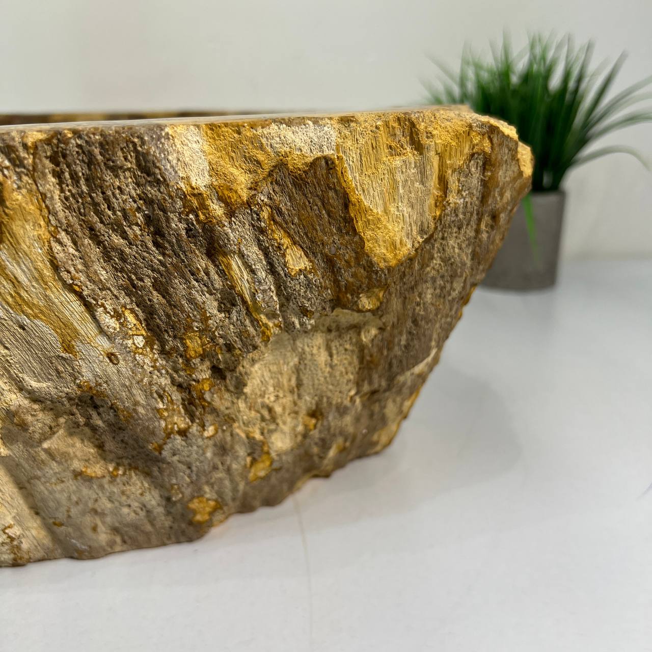 Раковина из окаменелого дерева ПАРА! OD-67024 54*42*15 из натурального камня