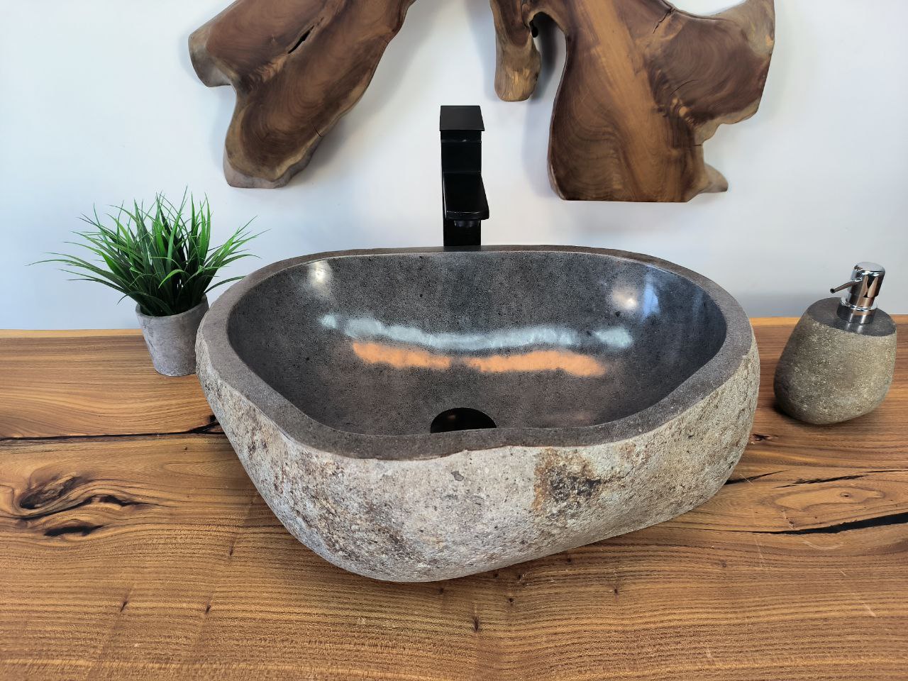 photo_2025-05-16_09-51-40