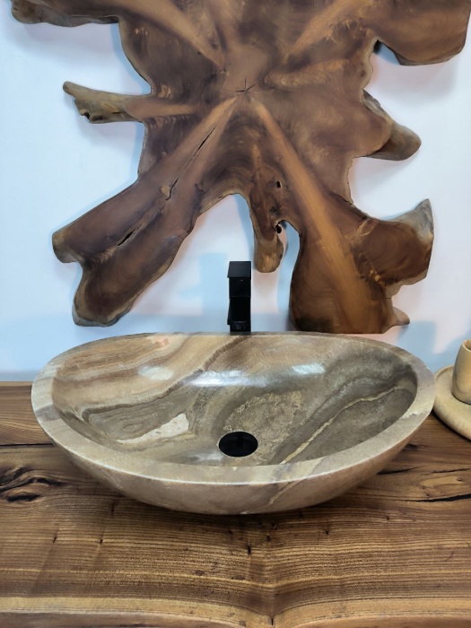 ec654ad9-ea3a-4cab-a871-af5eade78096