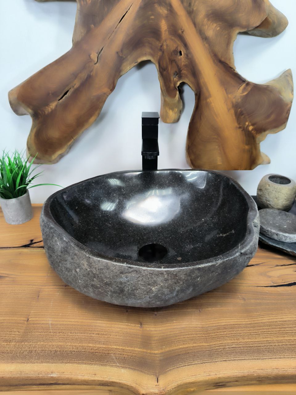 Раковина из речного камня RS-66343 45х39х15 из натурального камня