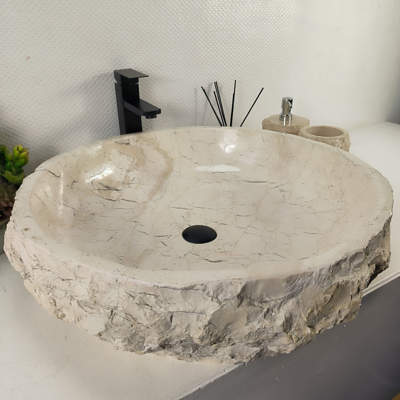 Раковина из мрамора Erozy Cream EM-65025 62*62*16 из натурального камня