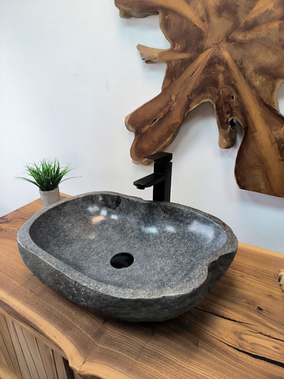 Раковина из речного камня RS-65898 54х39х15 из натурального камня