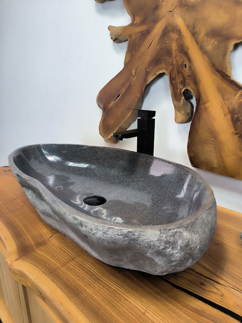 1b7c0344-00e0-438d-b17c-4c8428652f75