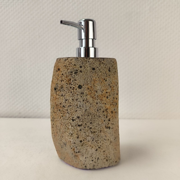 kyghn98oimuean9j3a9755qxrutzh8qc